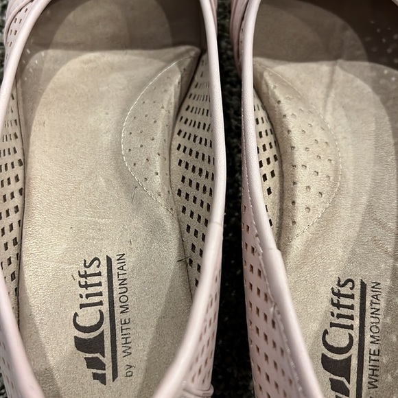 Light Pink Ballet Flats - Picture 8 of 9